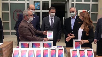 SEY Vakfı Piraziz ilçesine 110 adet bilgisayar bağışında bulundu