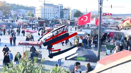 Eminönü'nde korkutan kalabalık! Manzara yine aynı