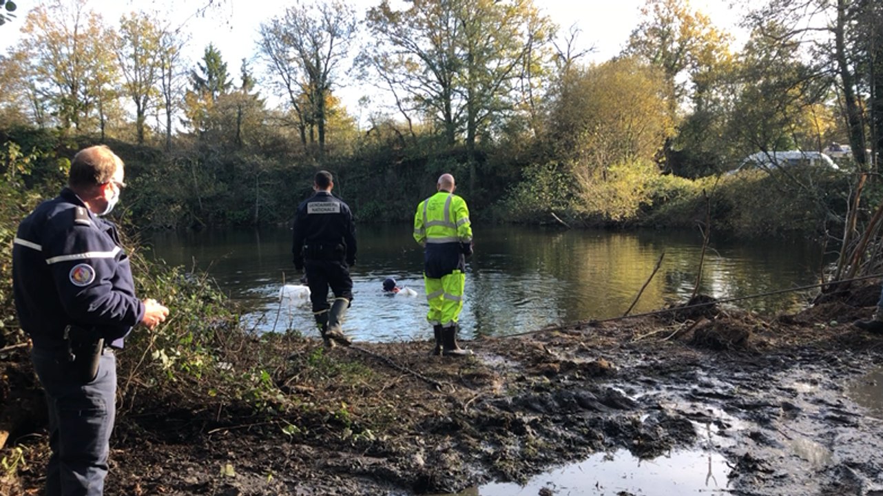 La brigade nautique poursuit ses recherches dans un plan d’eau