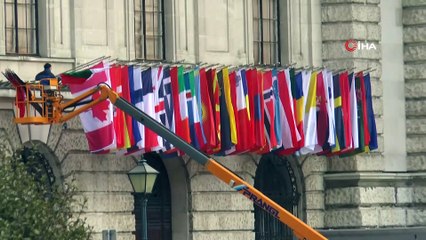 - Avusturya'da karantina uygulaması başladı, cadde ve sokaklar boş kaldı