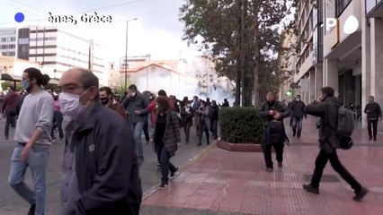 Grèce: la police disperse la commémoration du soulèvement étudiant de 1973