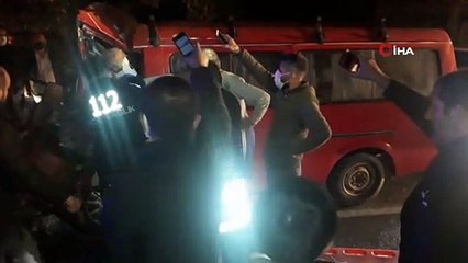 Minibüsün tıra çarptığı kazada can pazarı