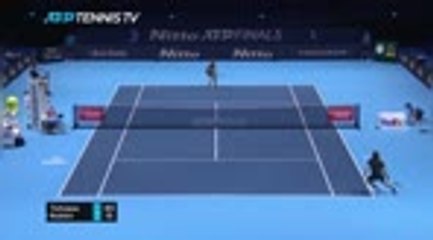 Descargar video: Tsitsipas saves match point to keep ATP Finals hopes alive​