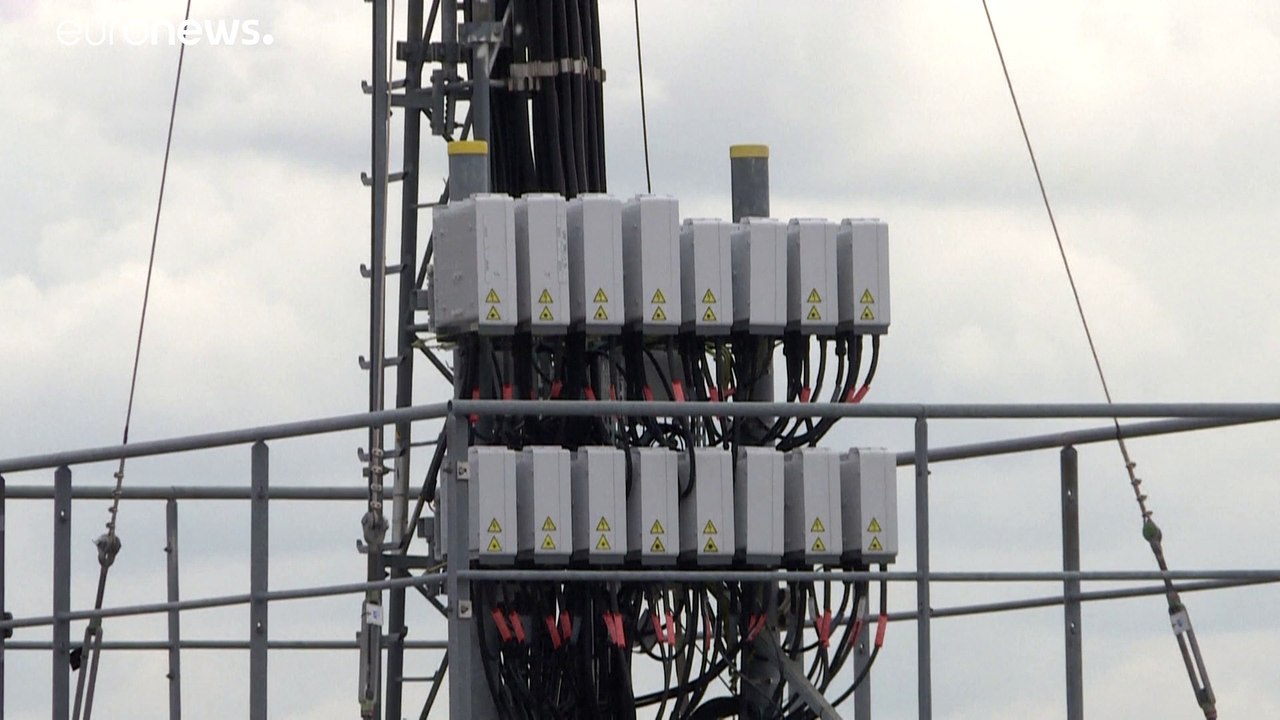 شاهد: انطلاق شبكة 5G تجارياً في فرنسا ومخطط لتغطية ثلثي السكان بحلول 2025