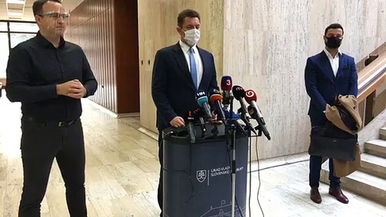 ZÁZNAM: Brífing ministra dopravy A. Doležala