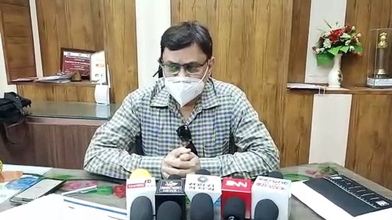 इंदौर में कोरोना बम फटा, आनंद ज्वेलर्स के 20 कर...