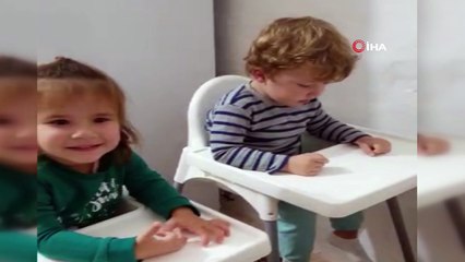 - Yemek masasında uyuyakalan Aslan bebek