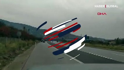 Motosikletlerin üzerine yatarak yaptıkları yarış pahalıya patladı