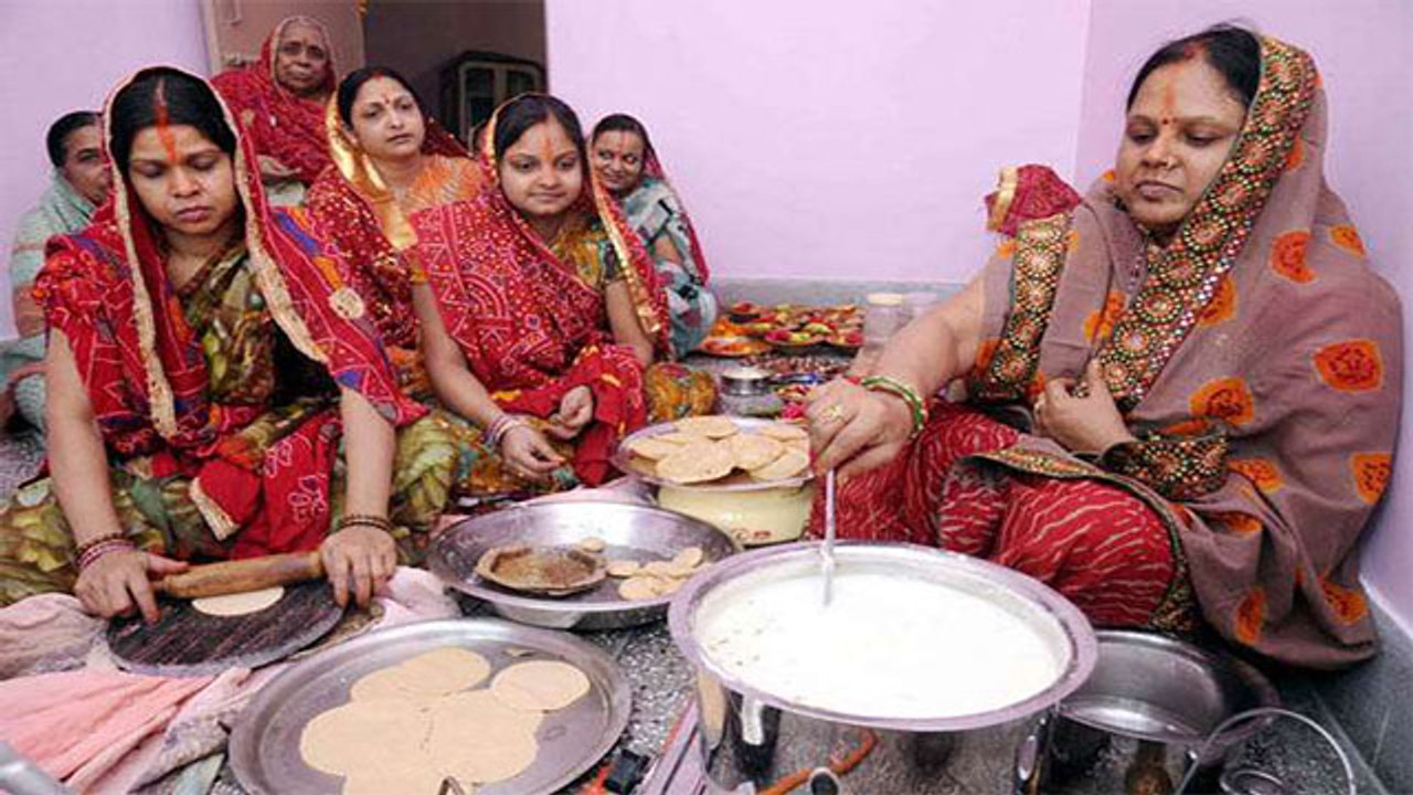 Chhath Puja 2020 : छठ पूजा के दूसरा दिन (खरना) । इस प्रसाद के बिना अधूरी है पूजा ।  Boldsky