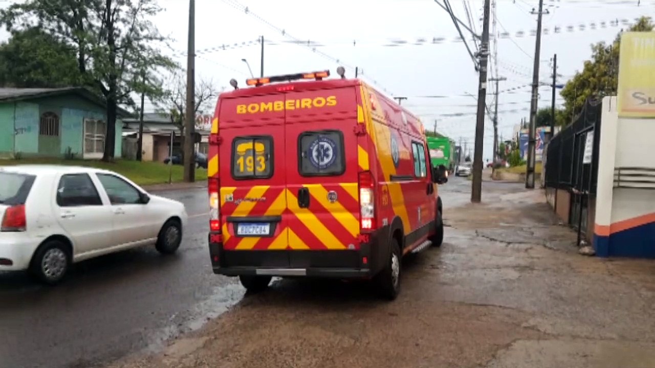Motociclista fica ferido em acidente na Rua Rio da Paz