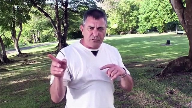 100 VILLES 100 BLAGUES VOL 1- Bonus 15 blagues en directe de la Martinique (2010)