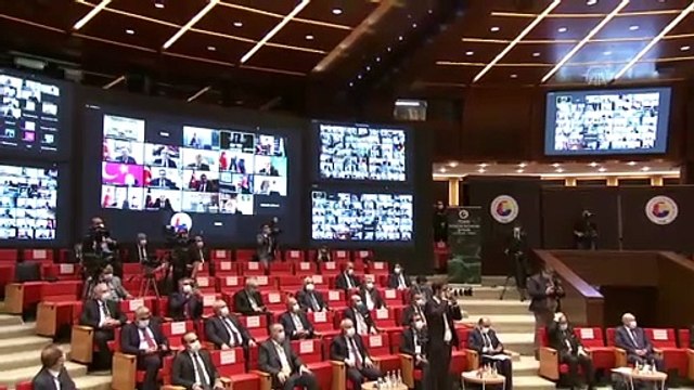 ANKARA - Cumhurbaşkanı Erdoğan: 'Bizim proje kadrolarla, proje kişiliklerle, yüzleri kızarmayan siyaset bezirganlarıyla işimiz olmaz'