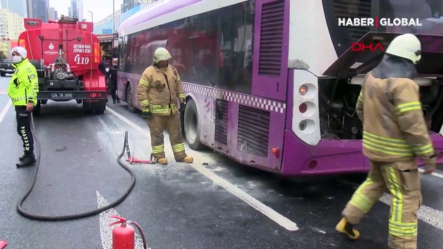 İETT otobüsünde panik anları: Bir anda alev aldı