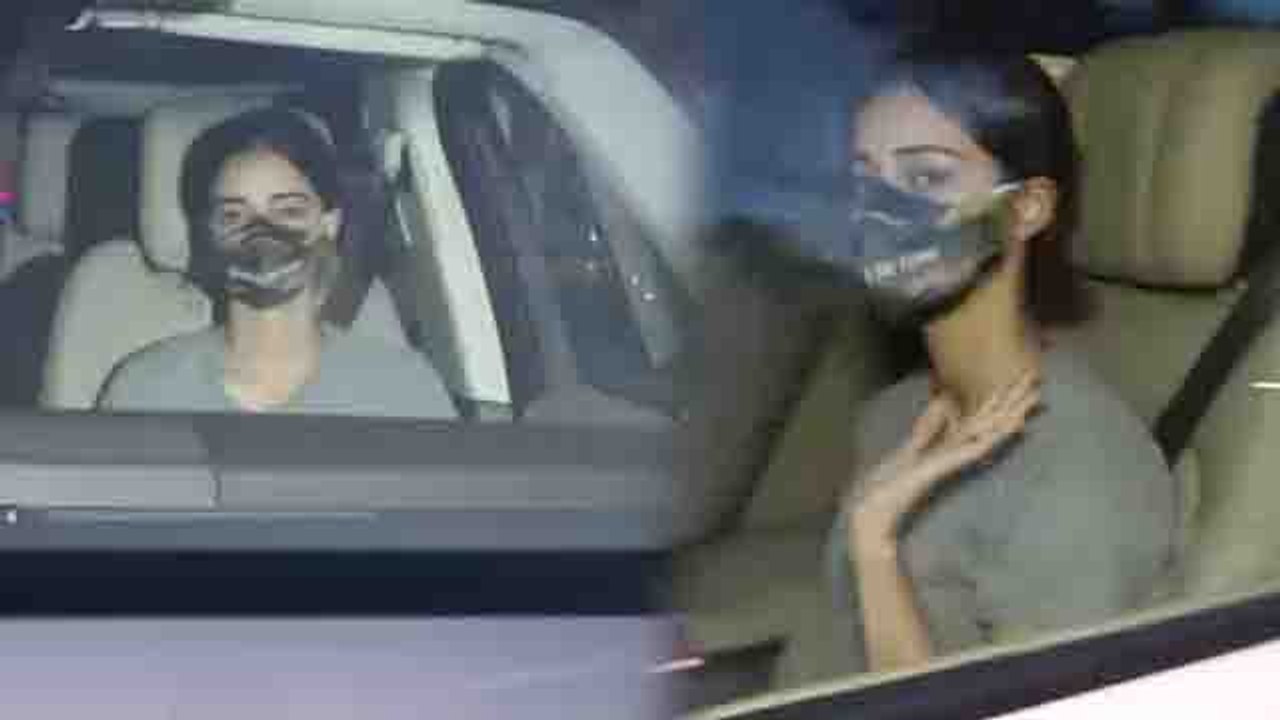 Ananya Panday Snapped by Media at Bandra| FilmiBeat