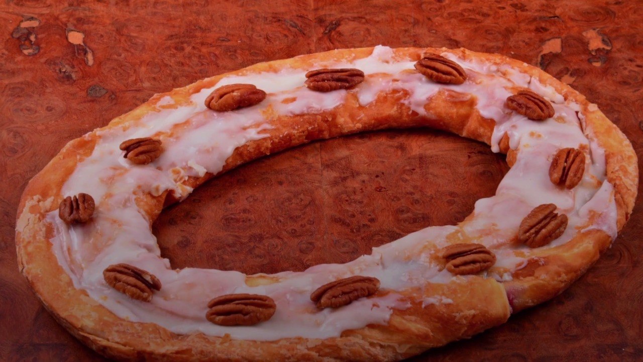 What Is a Kringle and How Do You Make One?