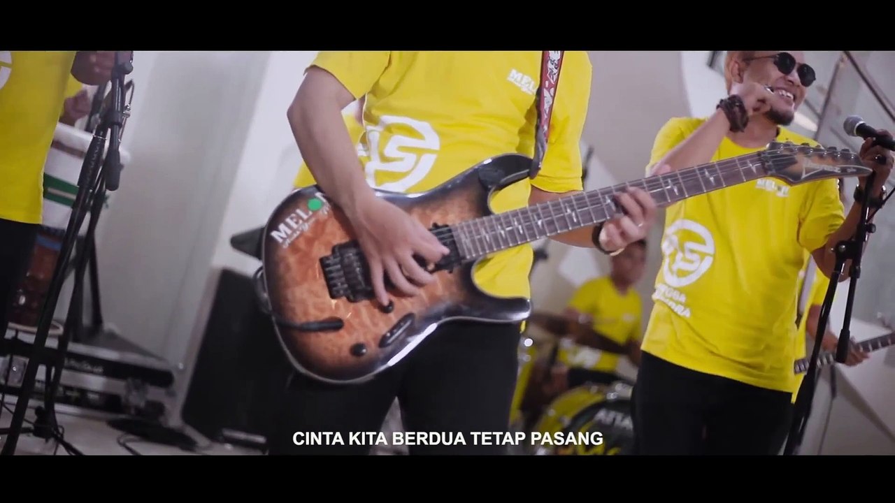 Syahiba Saufa Ft. James AP - RINDU AKU RINDU KAMU - Koplo Version (Official Music Video)