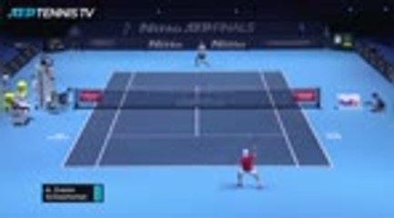 Télécharger la video: Zverev keeps ATP Finals hopes alive with Schwartzman win