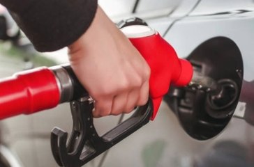 UK to Ban Sales of New Gasoline and Diesel Cars by 2030