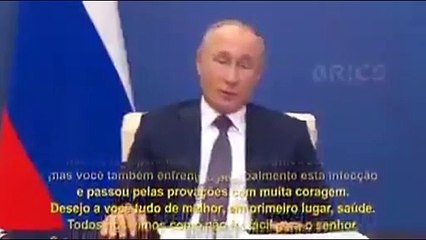 Bolsonaro se envaidece com elogios de Putin
