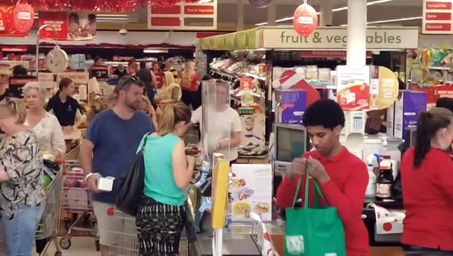 South Australians face first day of lockdown