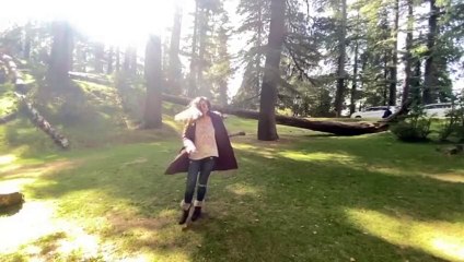 Raveena Tandon fun day in the mountains Video