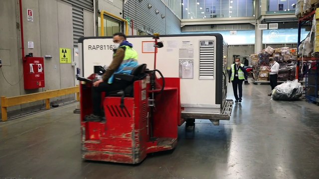 İSTANBUL - Turkish Cargo, kıtalar arası kurduğu hava kargo köprüsüyle Kovid-19 aşılarını taşıyor