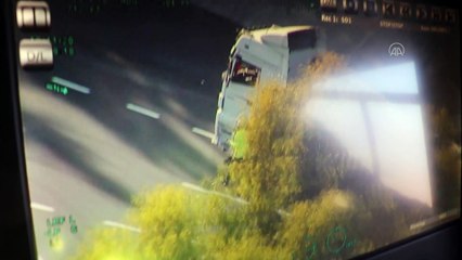 HATAY - Helikopterle yapılan denetimlerde 50 sürücüye 9 bin 784 lira ceza uygulandı (1)