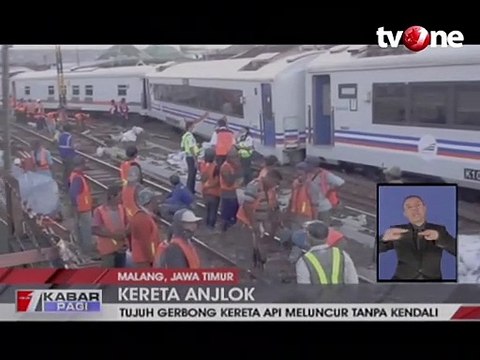 7 Gerbong Kereta Anjlok di Stasiun Kotalama Malang