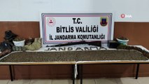 Bitlis’te teröristlere ait silah, kına ve ağda ele geçirildi