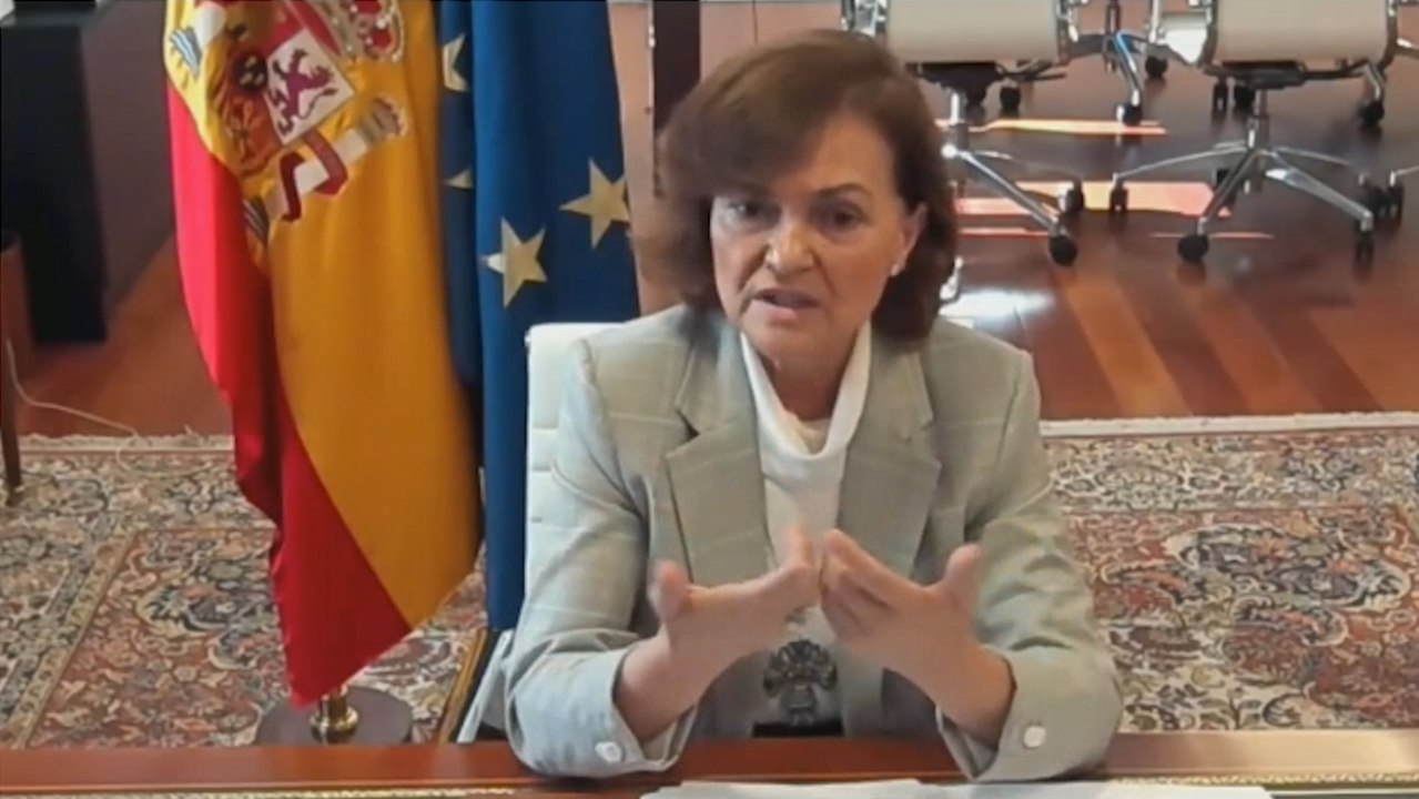 Calvo apela al "liderazgo político feminista"