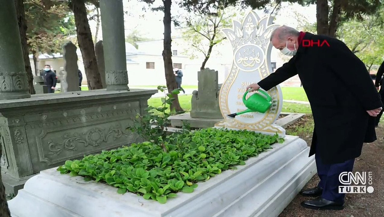 Cumhurbaşkanı Erdoğan, Ahmet Kekeç'in mezarını ziyaret etti | Video