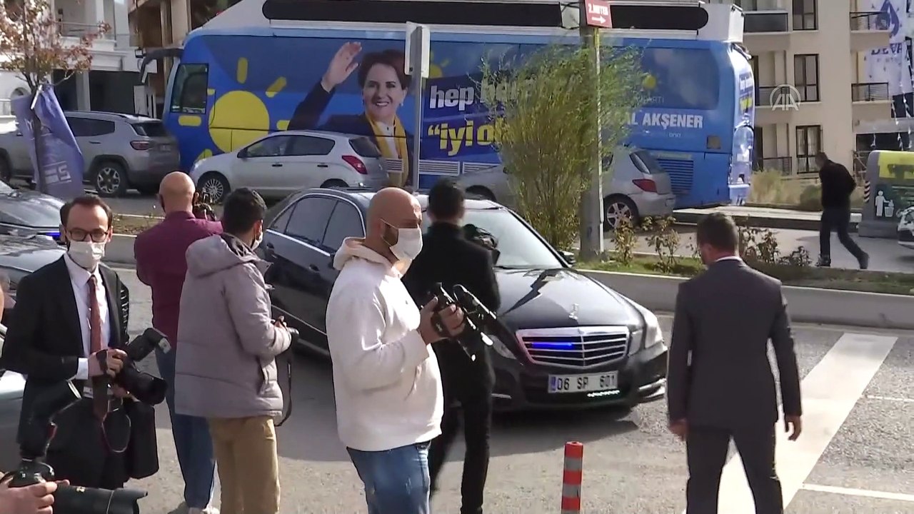 ANKARA - Saadet Partisi Genel Başkanı Karamollaoğlu, İYİ Parti Genel Başkanı Akşener'i ziyaret etti