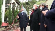 İSTANBUL - Cumhurbaşkanı Erdoğan, yangında hasar gören tarihi Vaniköy Camisi'nde incelemede bulundu