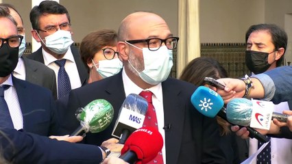 Alejandro Hernández muestra su malestar ante lo que considera un insulto al ser comparado Vox por Susana Díaz con la banda terrorista Eta.