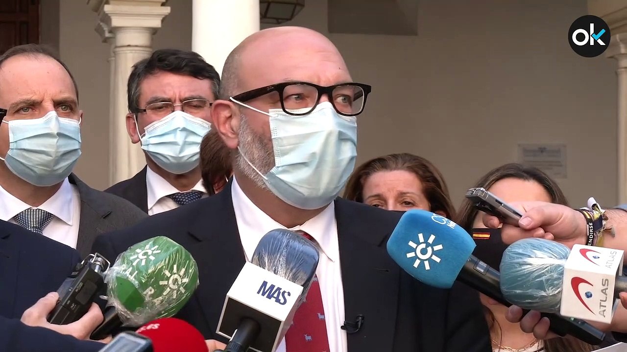 Vox se harta de los insultos socialistas en Andalucía y asegura que no volverá al Pleno