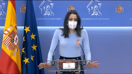 Arrimadas dice que LOMLOE "es un ataque a la libertad de las familias"