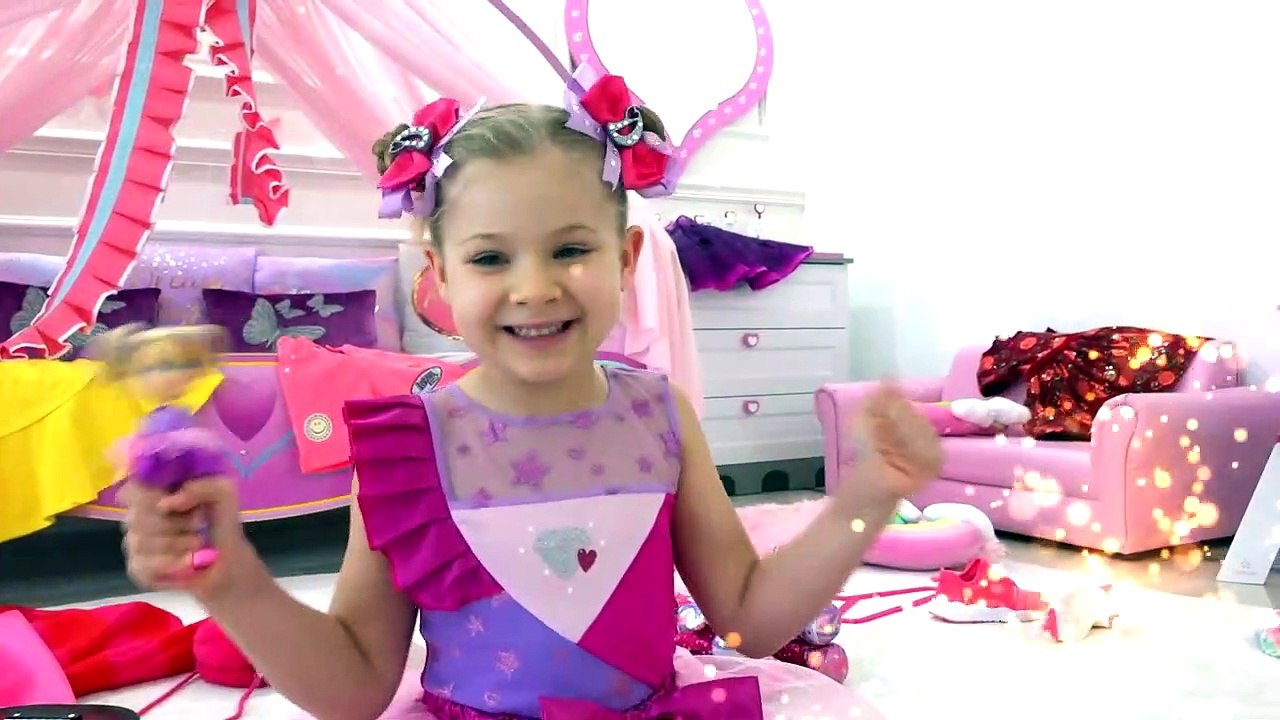 Diana and Roma Pretend Play with Dolls _ Funny stories for kids