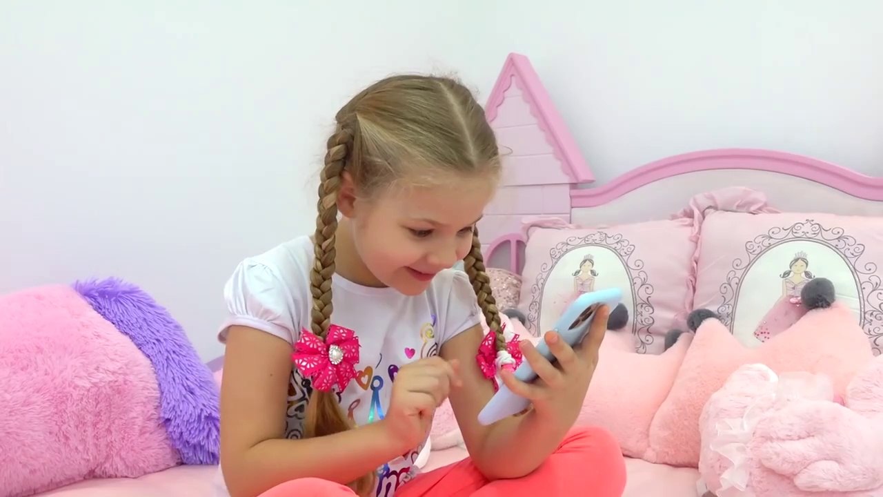 Diana and Love, Diana Dress Up - new game for kids