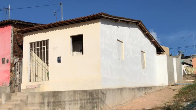 COCA-COLA CONSTRÓI CASA EM ITAMBÉ APÓS ACIDENTE COM CAMINHÃO