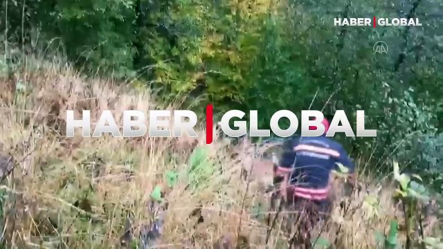 Baba-oğul 400 metrelik uçurumdan yuvarlandı