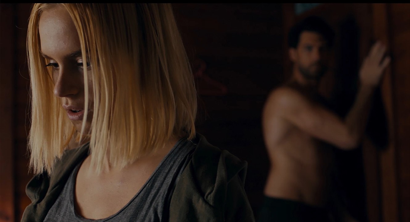 WHAT LIES BELOW Film