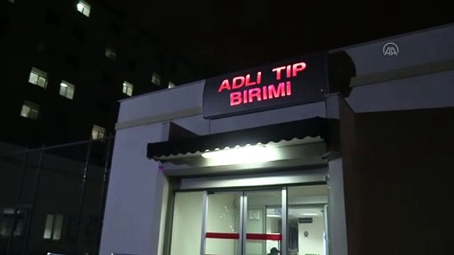 ADANA - Bir iş yerine yapılan baskında 6 tabanca ele geçirildi