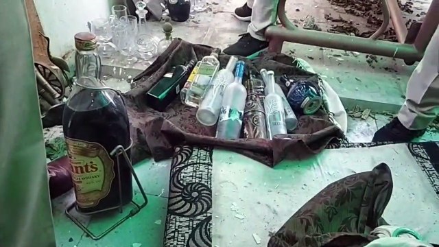 अब यौन शोषण के आरोपी प्यारे मियां के आशियाने पर चला निगम का हथौड़ा, मिली आपत्तिजनक चीजें