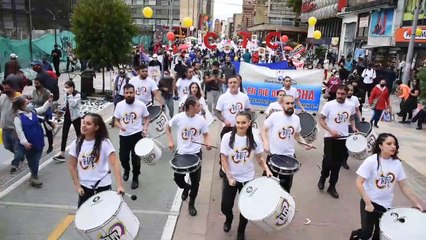 BOGOTA - Kolombiya'da işçi sendikalarından şiddet karşıtı gösteri