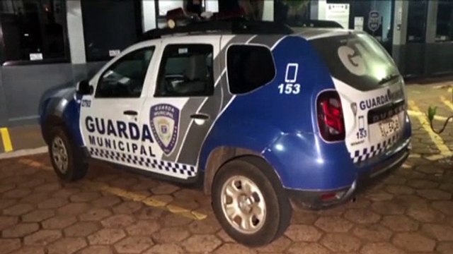 Homem sem habilitação é detido dirigindo Megane com 6 mil em débitos