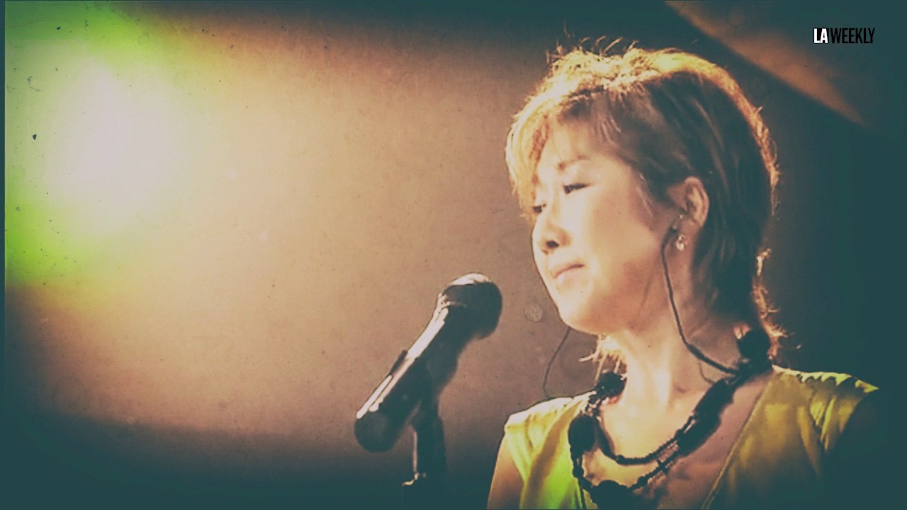 ジョニーへの伝言・　高橋真梨子・ 阿久悠作詞・都倉俊一作曲　1973年