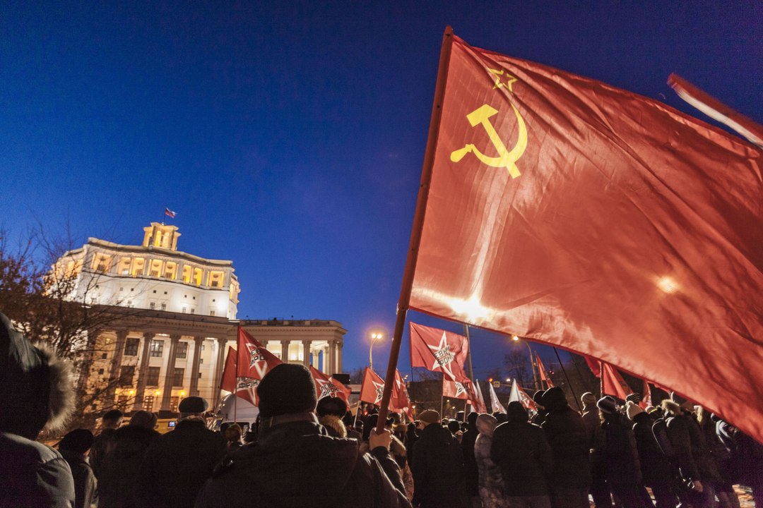 Federico a las 7: PSOE y Podemos hacen apología del genocidio comunista