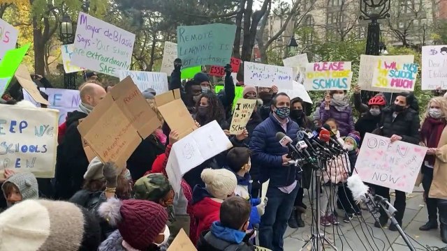 Escolas fechadas; bares abertos