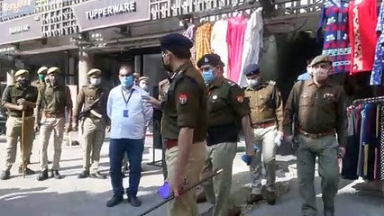 आईजी मोहित अग्रवाल पहुचे नवीन मार्केट