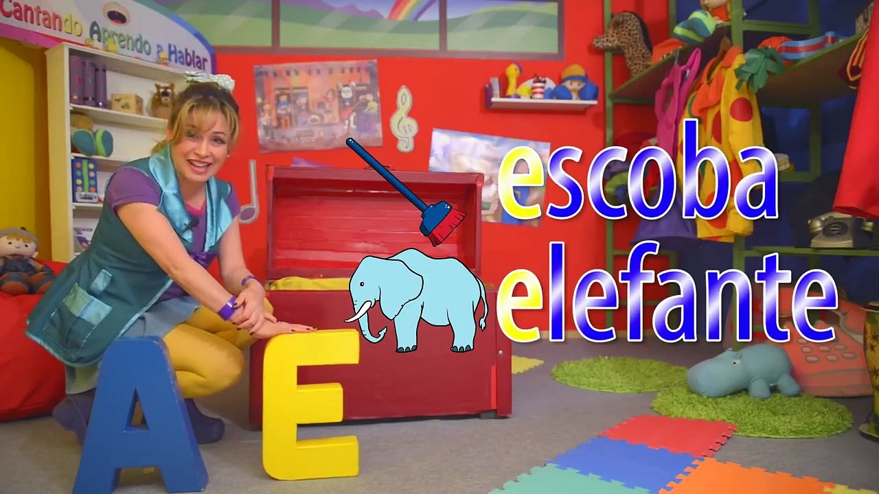 El cajón de las vocales en el Club de Cantando Aprendo a hablar (Capítulo 7)